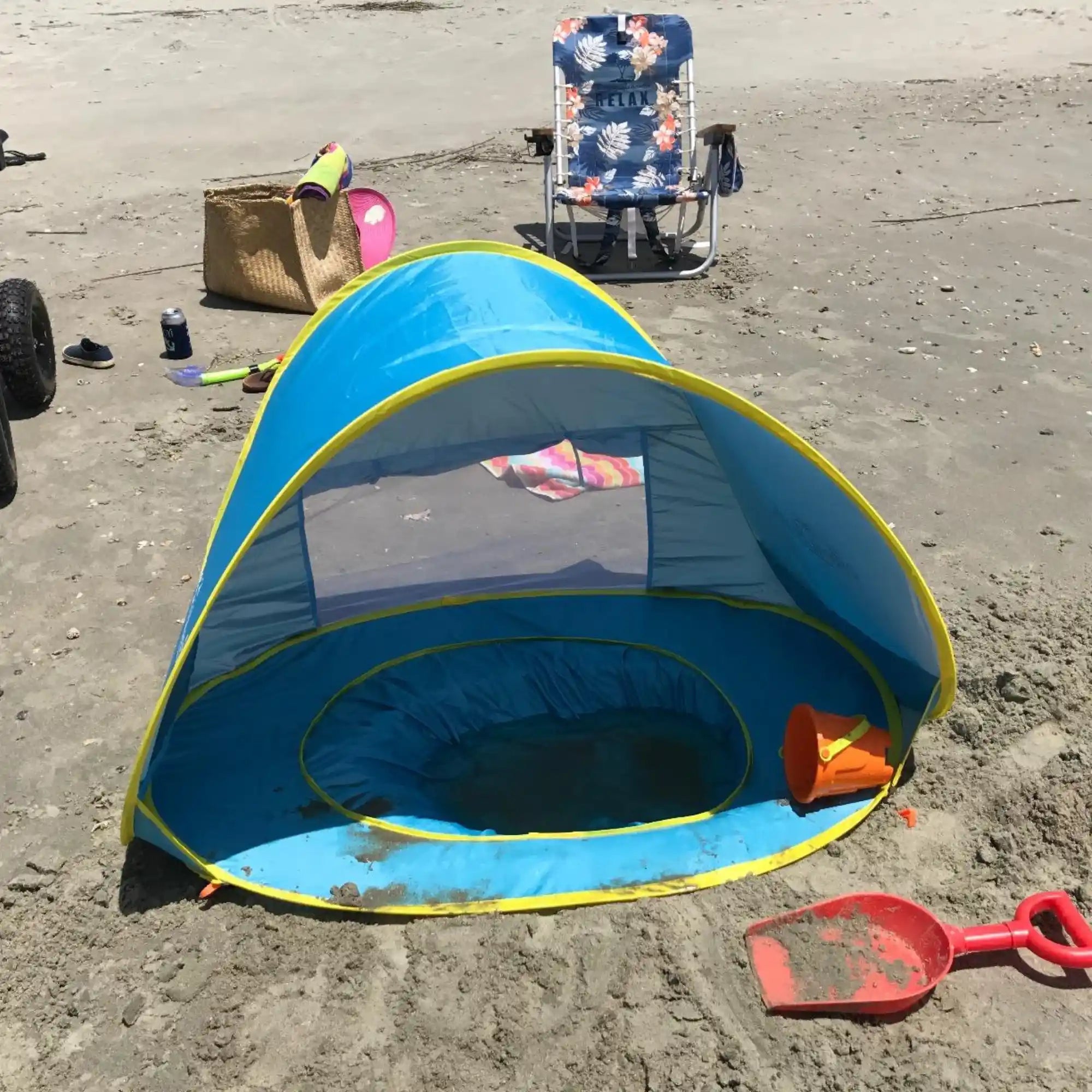 Tienda de Playa con Espacio para Agua