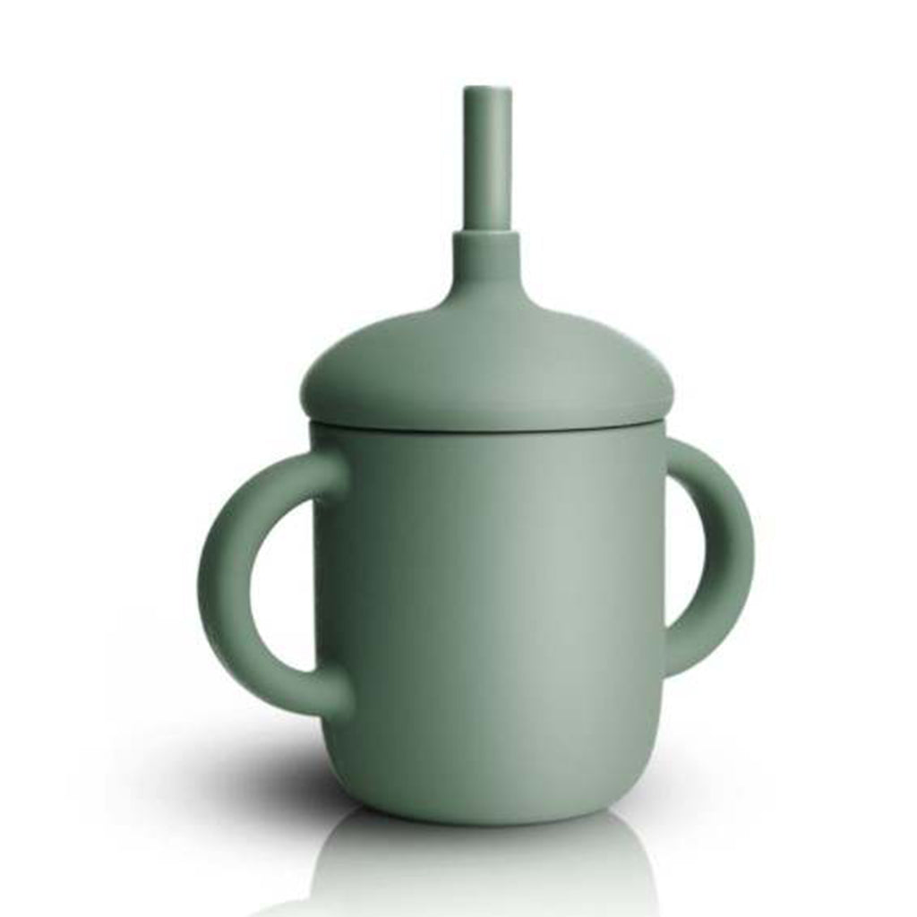 Vaso de silicón con pajilla